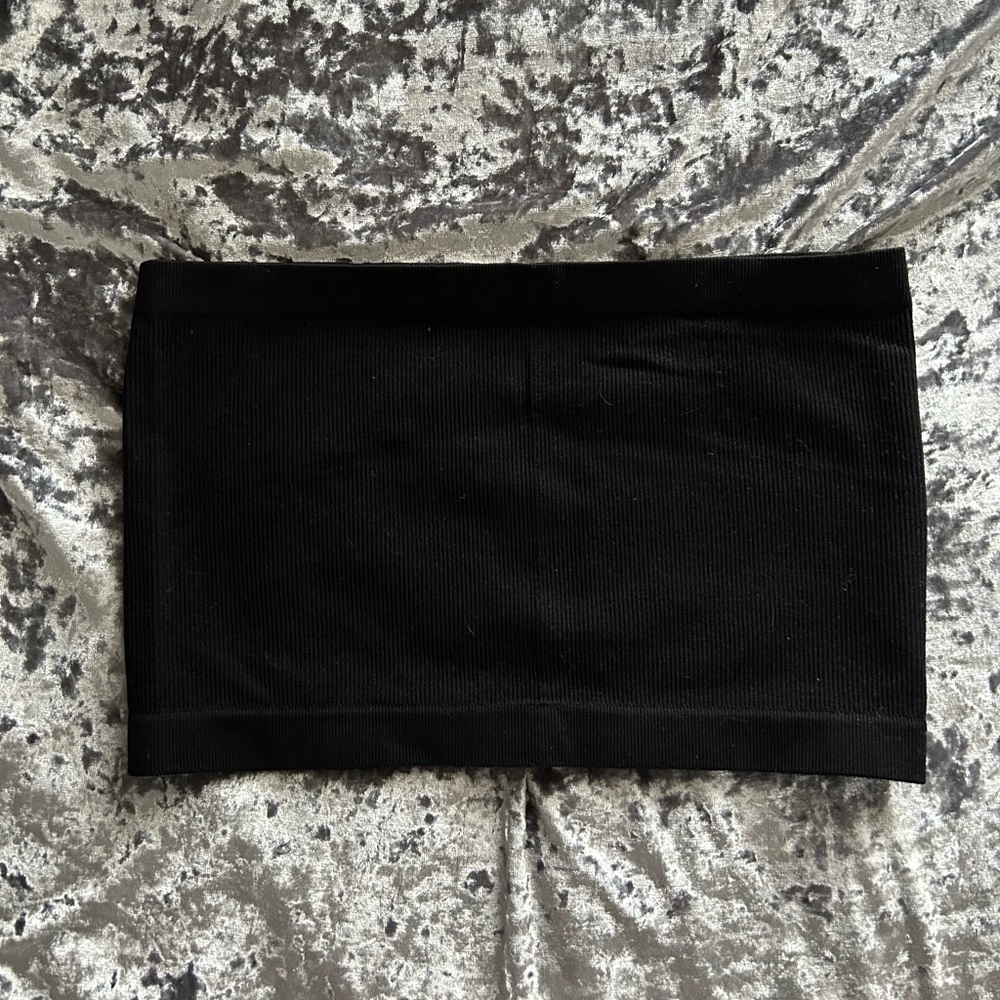 NEVER WORN! Cute summer tube top! Fits medium and large!